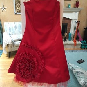 Boutique Red strapless dress sz 3/4